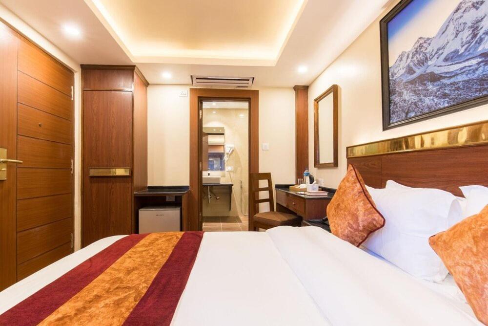 Hotel Infinity International Near Igi Airport Nuova Delhi Esterno foto
